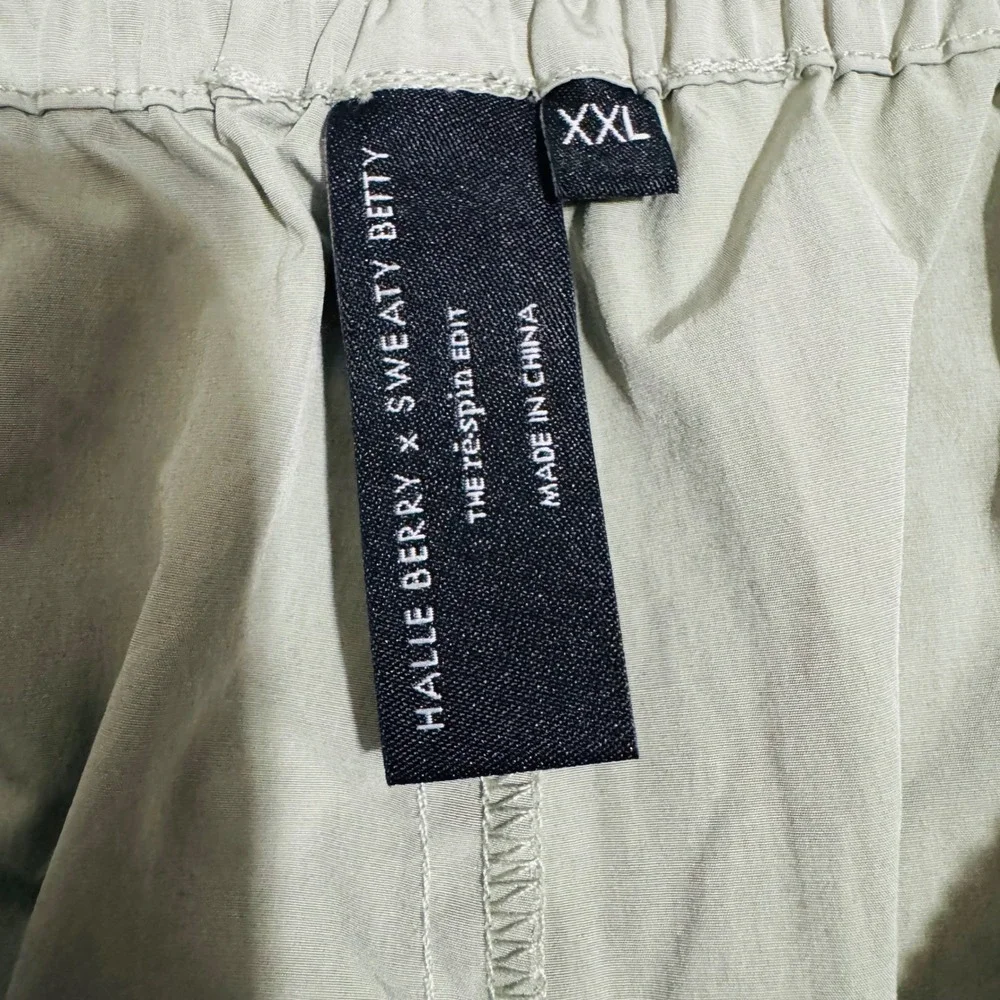Sweaty Betty x Halle Berry Re‎ Spin Edit Sport Jogger Pants Sage Green Size XXL